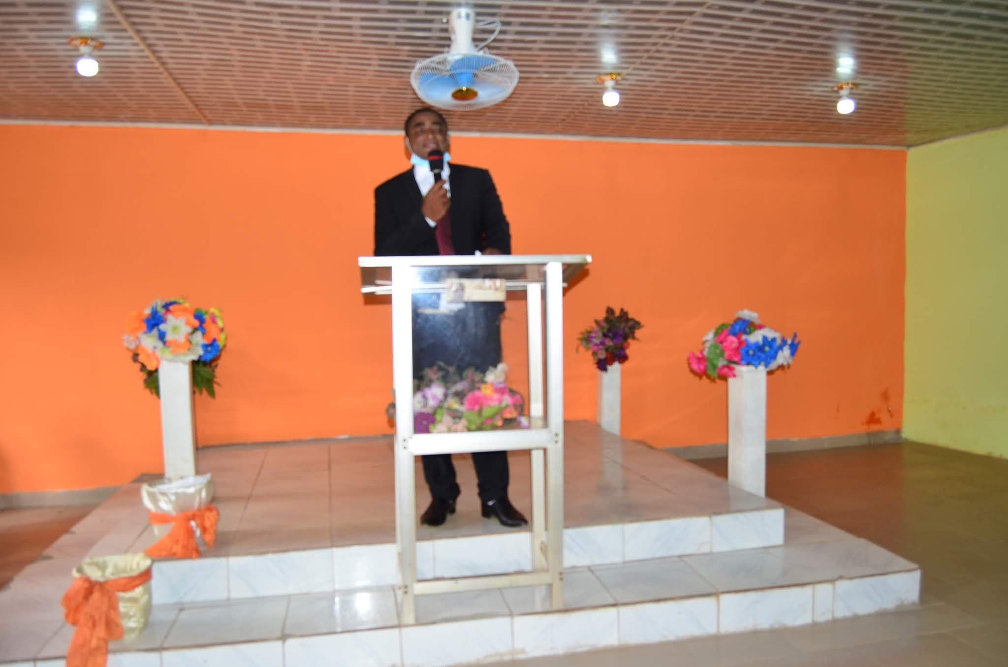 BCC Mayor Achobong Paul Reassure Bamenda Population That He will Continue The Monday Sale Of Food and Non food items at susidised rates.
