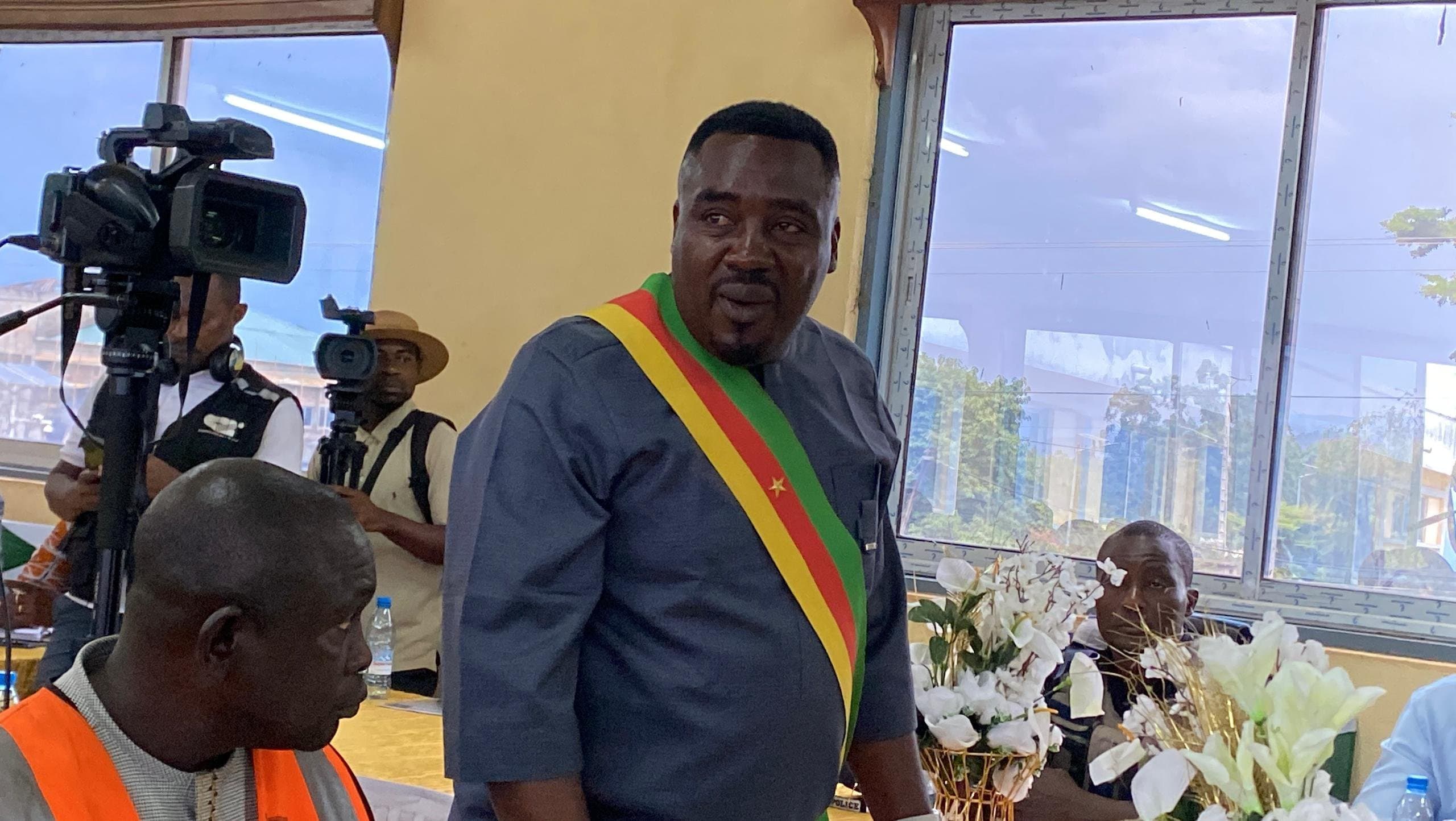 Le projet de passage urbain de Bamenda atteint 43 % d'avancement alors que le ministre inspecte les travaux à l'approche d'une échéance cruciale