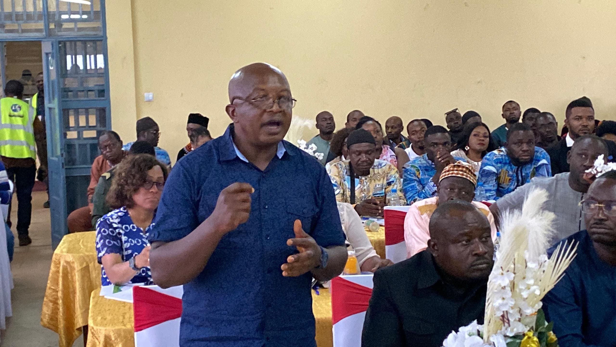 Le projet de passage urbain de Bamenda atteint 43 % d'avancement alors que le ministre inspecte les travaux à l'approche d'une échéance cruciale