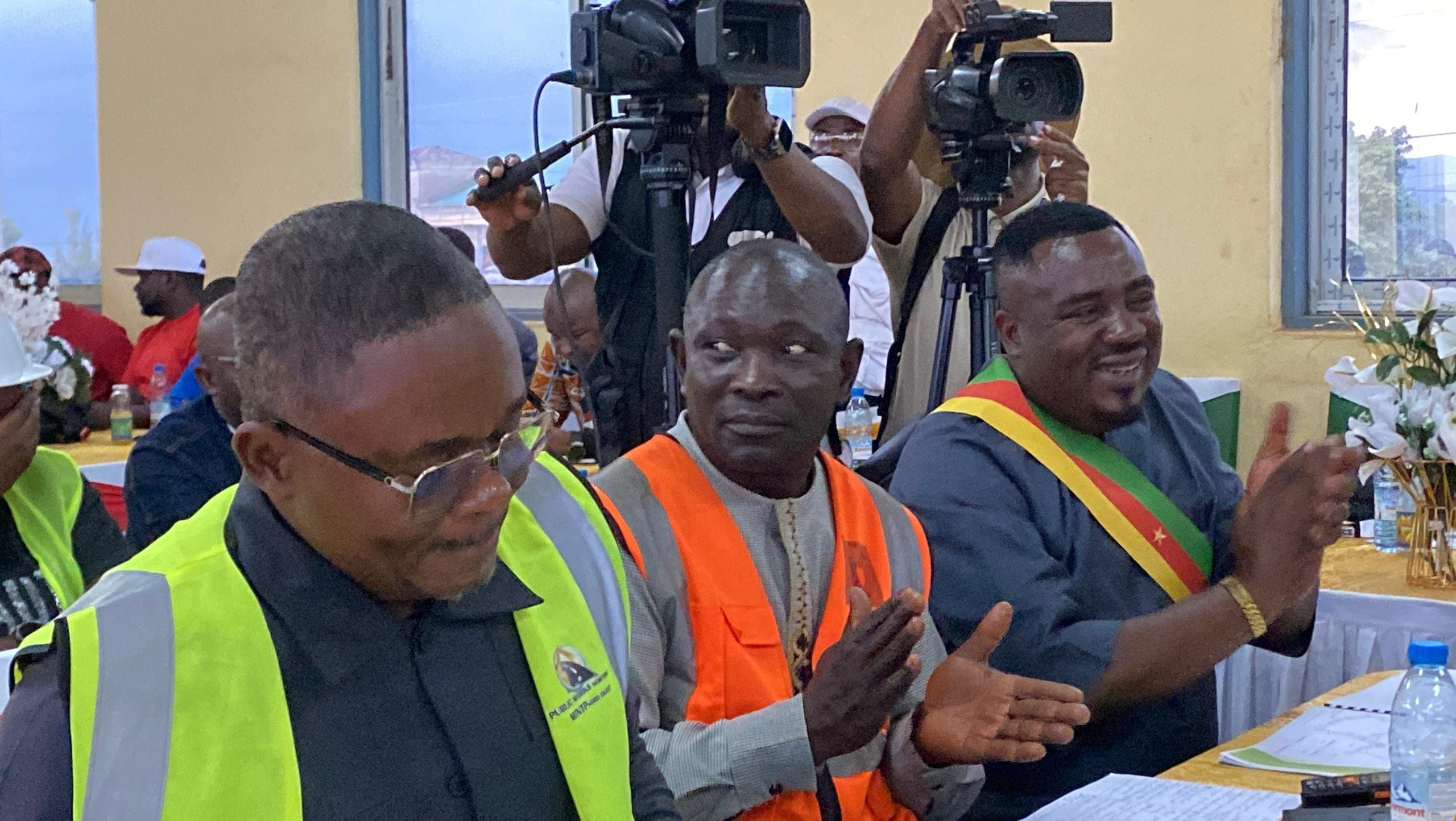Le projet de passage urbain de Bamenda atteint 43 % d'avancement alors que le ministre inspecte les travaux à l'approche d'une échéance cruciale