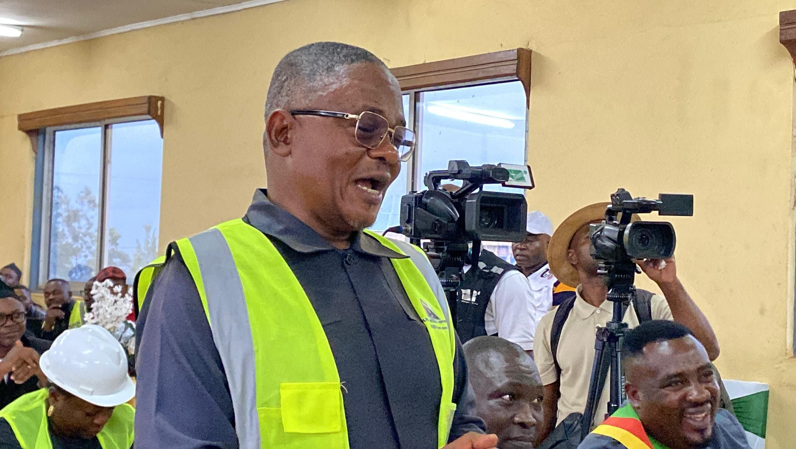 Le projet de passage urbain de Bamenda atteint 43 % d'avancement alors que le ministre inspecte les travaux à l'approche d'une échéance cruciale
