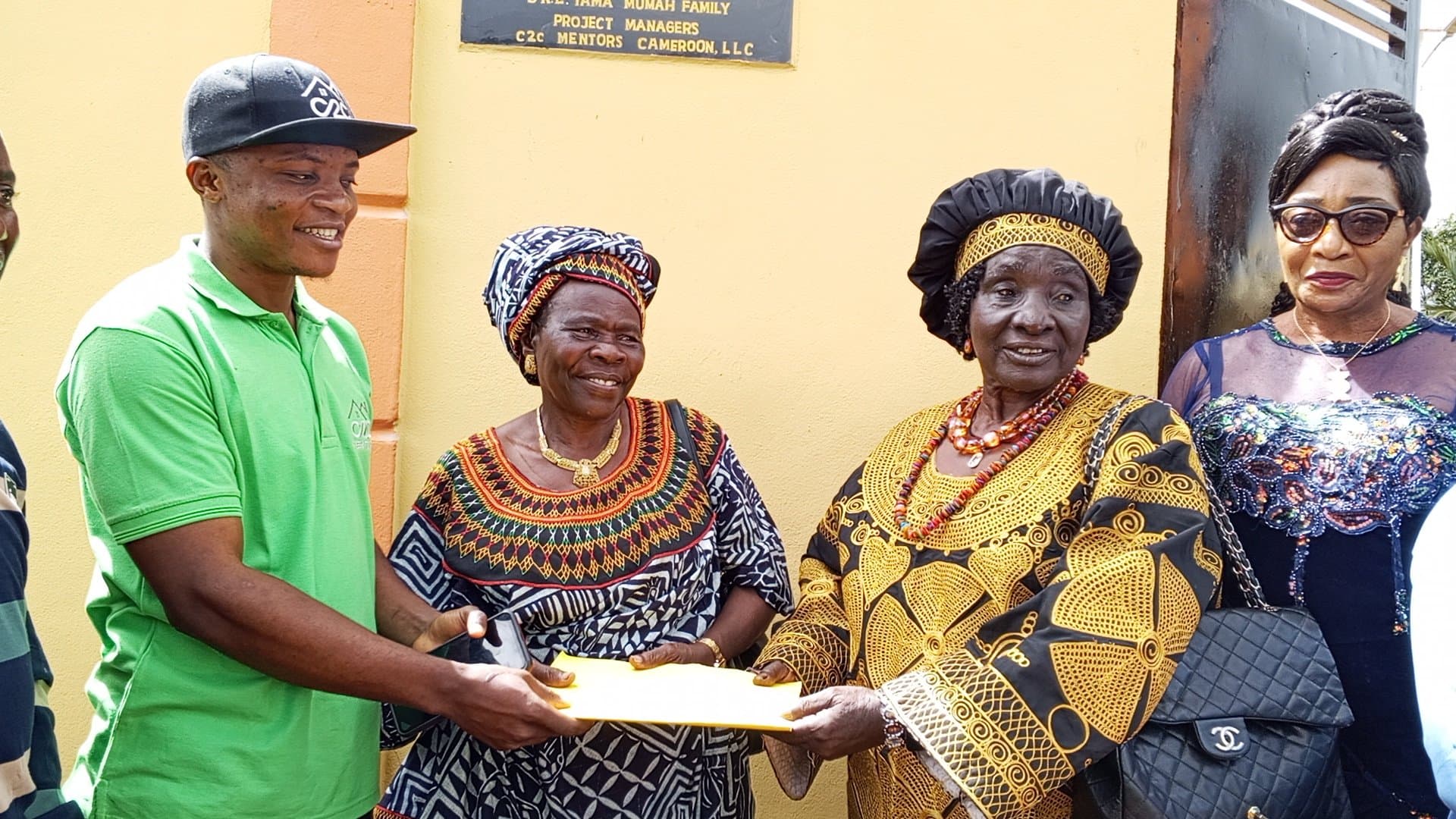 Dr. Tama Mumah Emmanuel and Family Donate U-Shaped Fence, Borehole, and Water Stand to Bamenda One Subdivisional Hospital