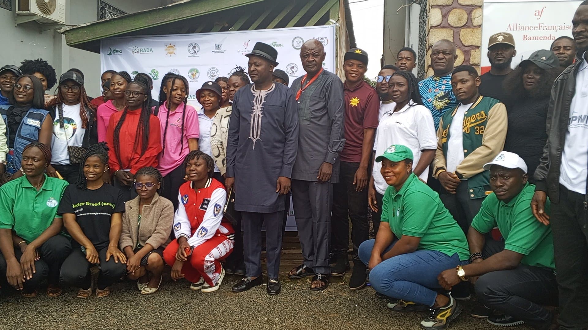 Bamenda célèbre la Journée mondiale de l'environnement 2025 : « Lutter contre la pollution plastique »