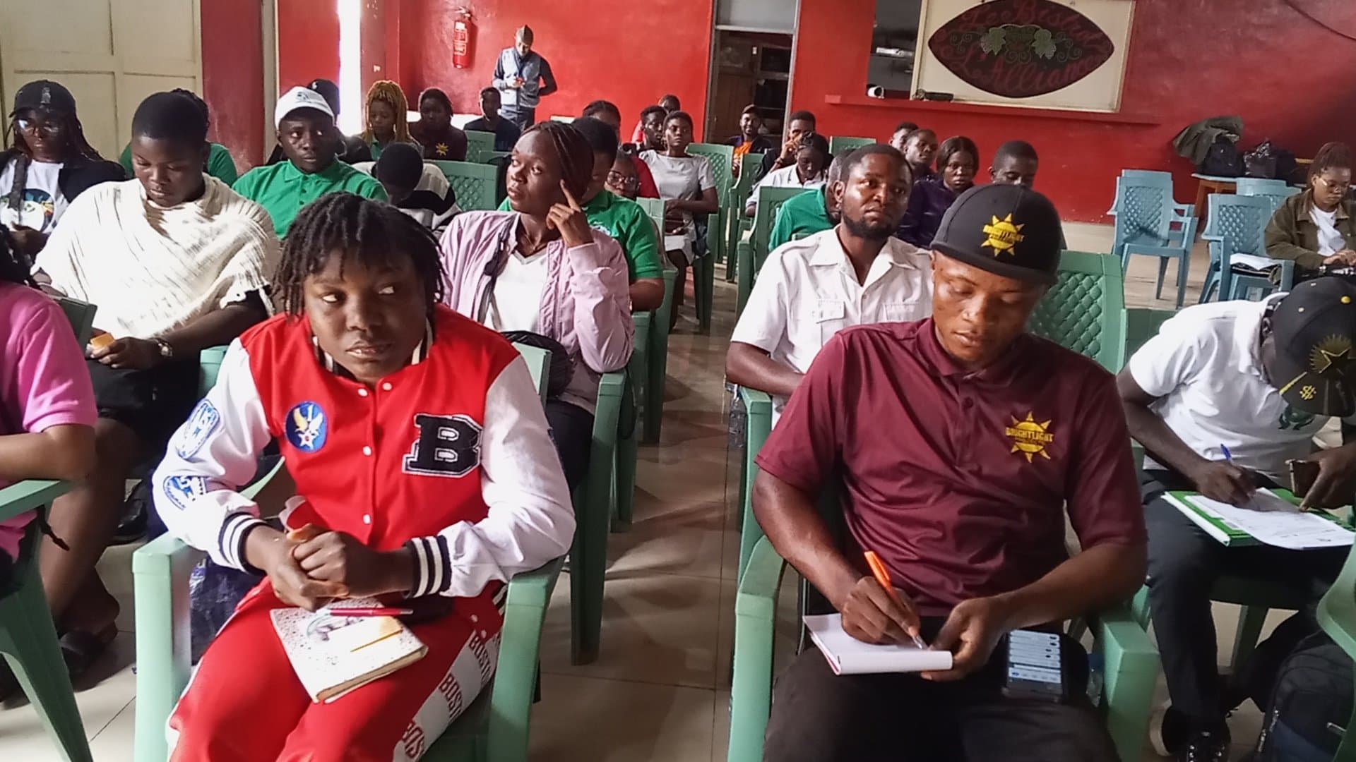 Bamenda célèbre la Journée mondiale de l'environnement 2025 : « Lutter contre la pollution plastique »