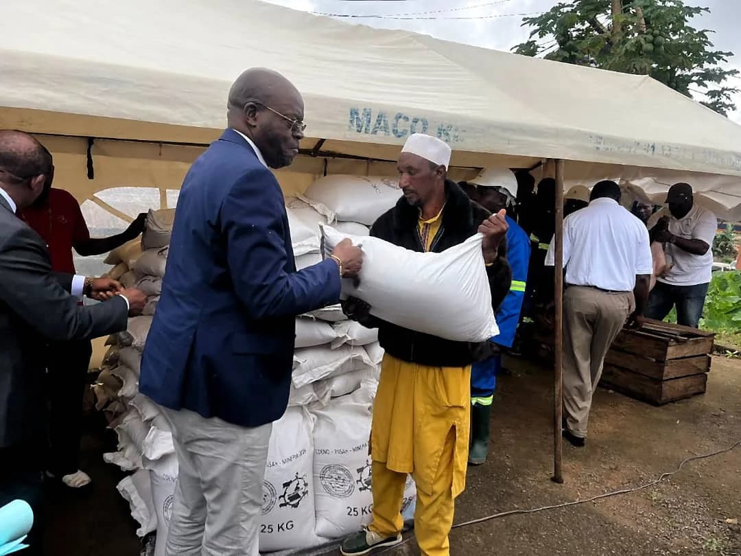 CDENO Bolsters Livestock Production in North West Region with Massive Input Distribution in Bamenda
